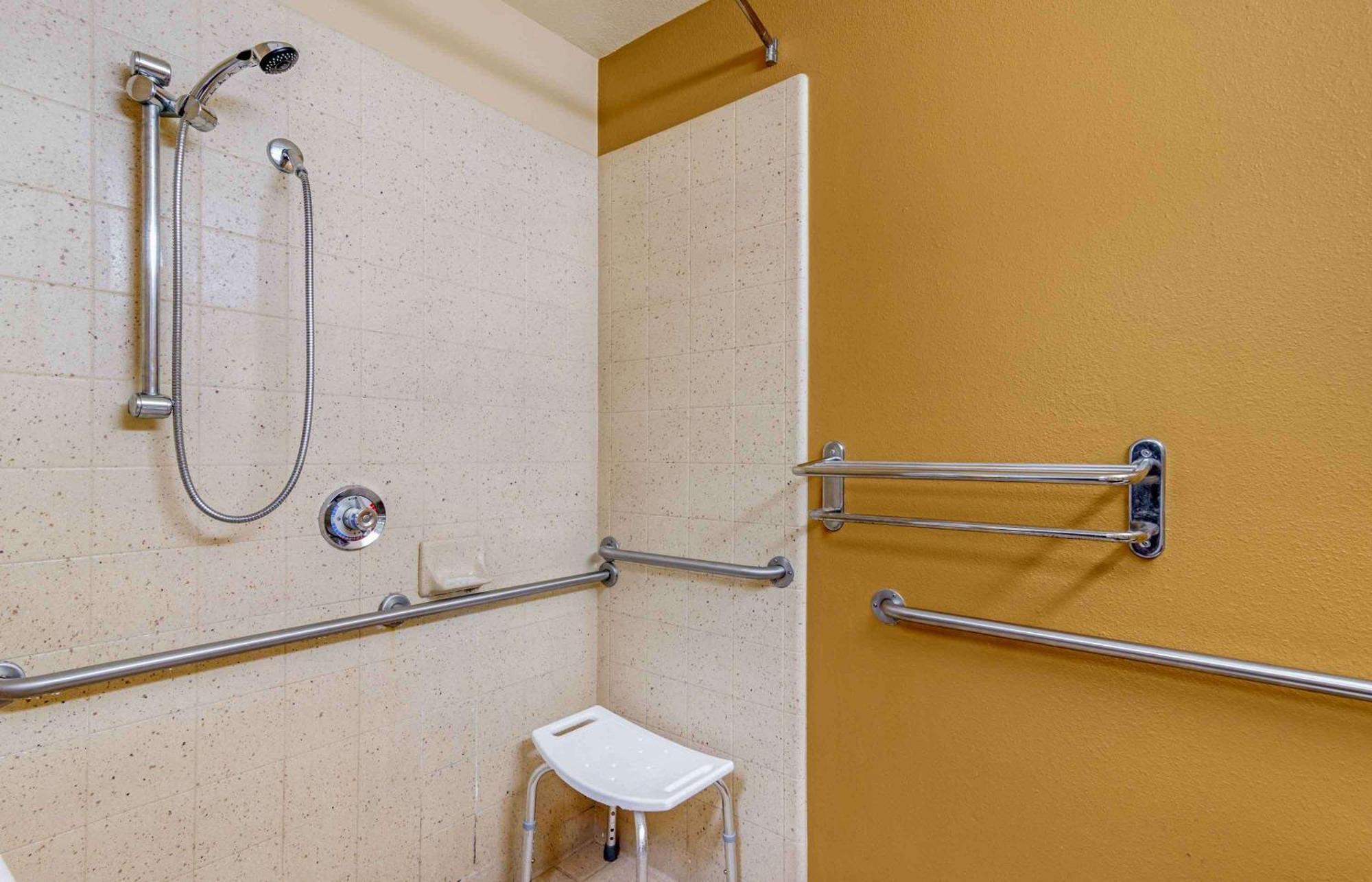 Extended Stay America Select Suites - Atlanta - Cumberland Mall Смирна Экстерьер фото
