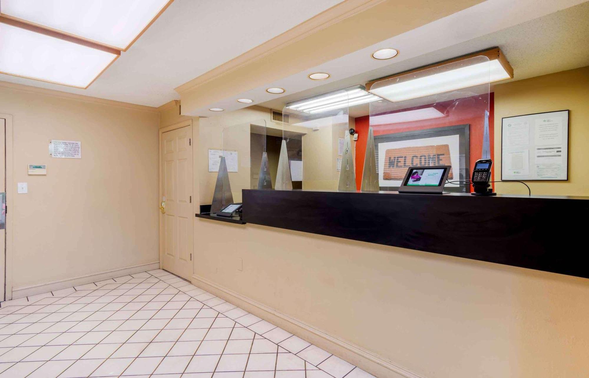 Extended Stay America Select Suites - Atlanta - Cumberland Mall Смирна Экстерьер фото